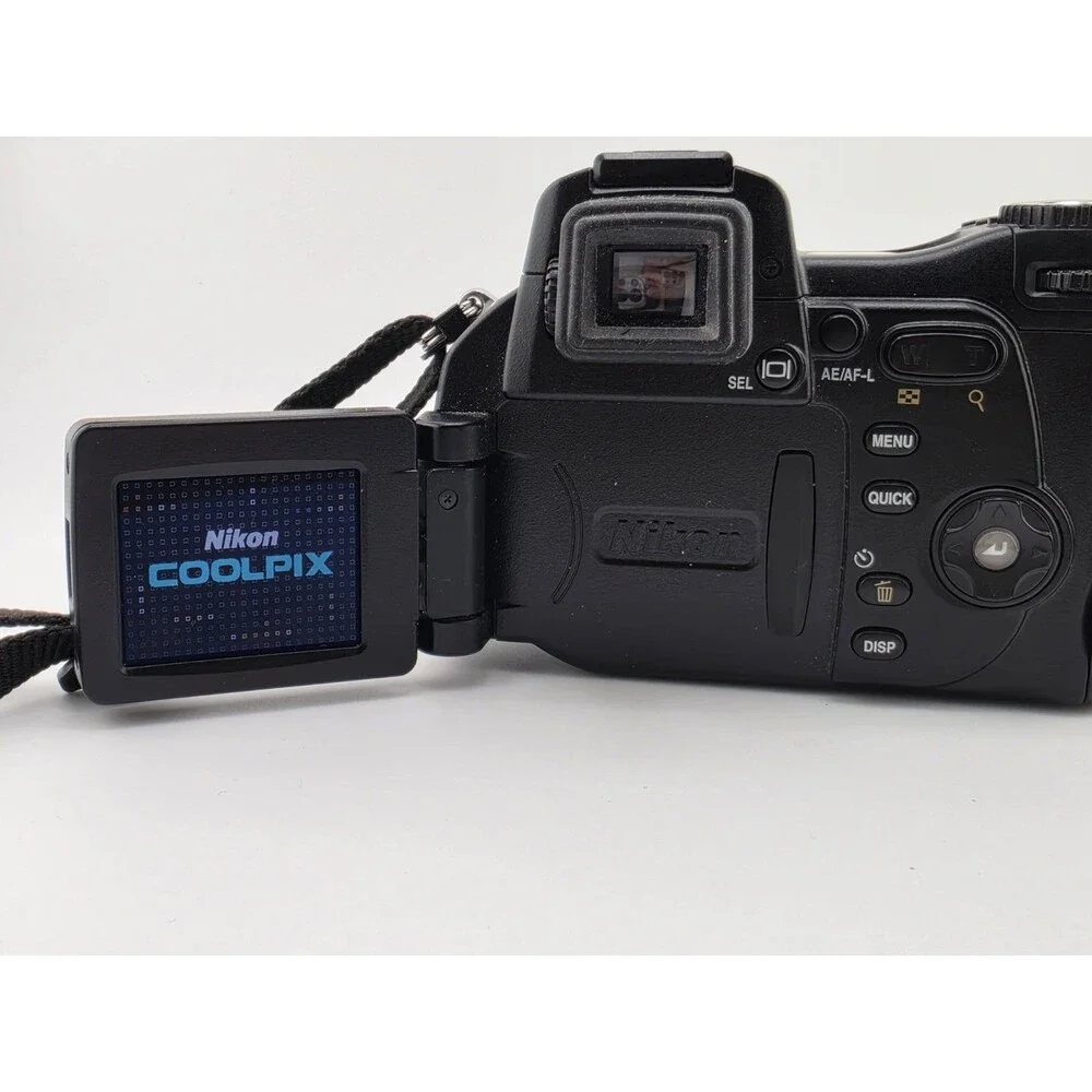 Nikon Nikon Coolpix 8800 VR 10x Zoom ED